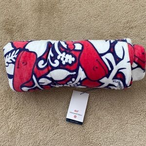 Vineyard Vines beach towel